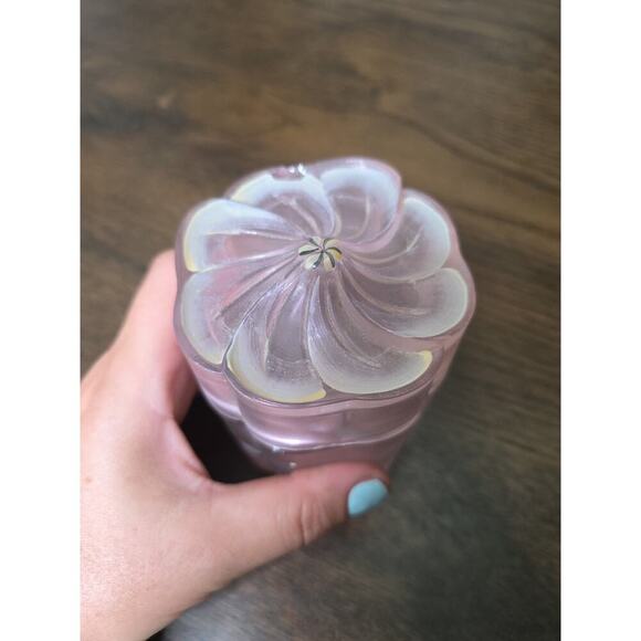 Fenton 3.5" Pink Satin Trinket Box Floral Design Handpainted In USA - Picture 9 of 16